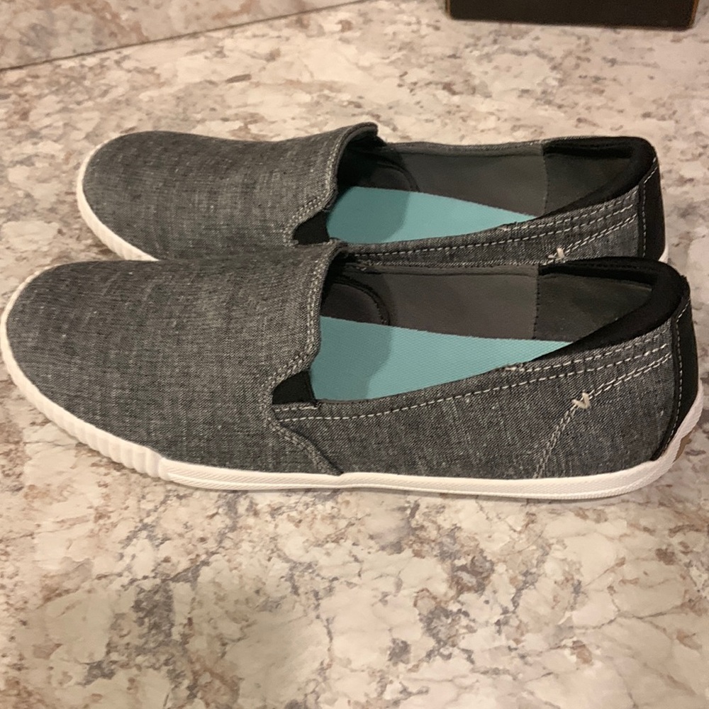 Dr. Scholl’s Canvas Jot It Down Slip-ons.